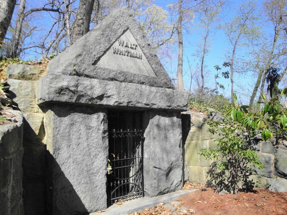 Visiting the Tomb The Walt Whitman Association